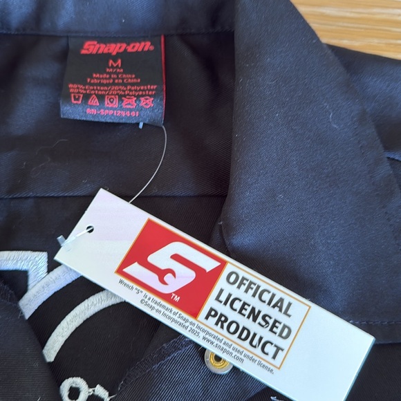 Snap-on MED Short sleeve Black shirt & Logo 105 ANNIVERSARY NWT!
Father’s Day - Picture 3 of 6